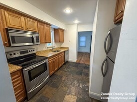 Building Photo - 250 Dudley St