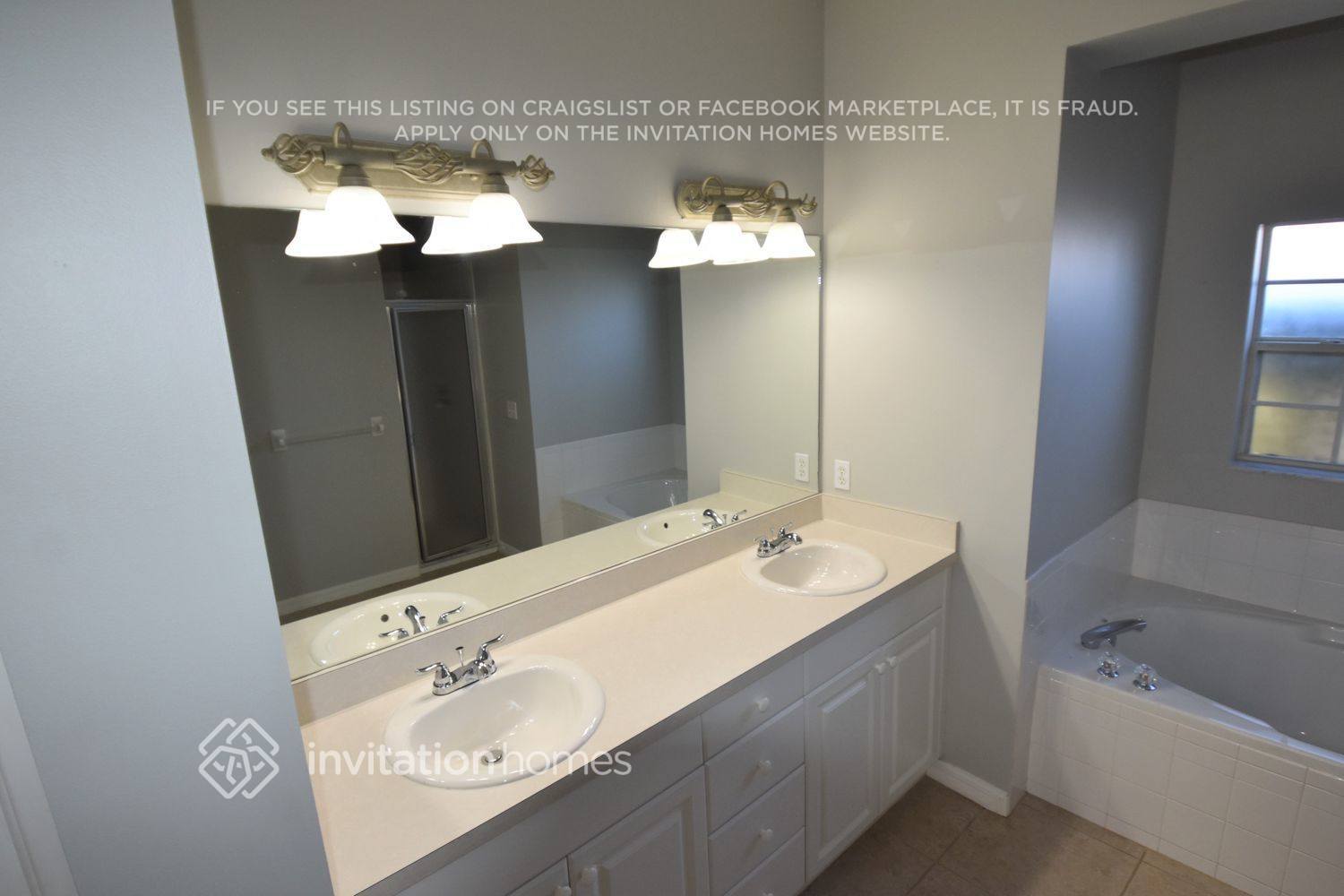 Building Photo - 25540 Aysen Dr