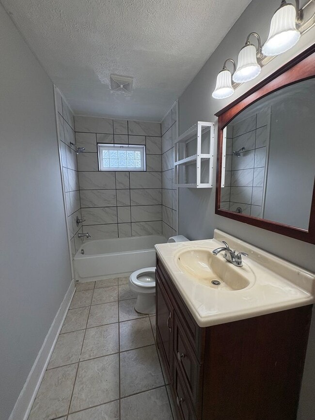 Building Photo - For Rent