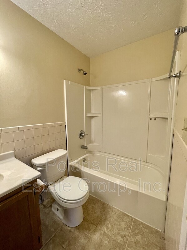 Building Photo - 978 Spring Meadow Dr
