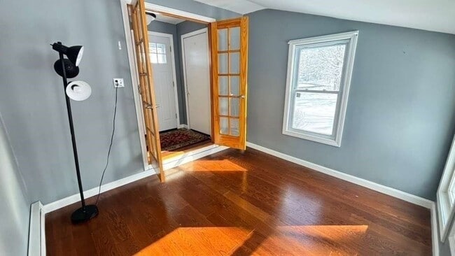 Building Photo - 48 High St