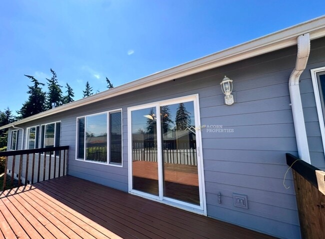 Building Photo - 1331 SW Harbor Vista Cir