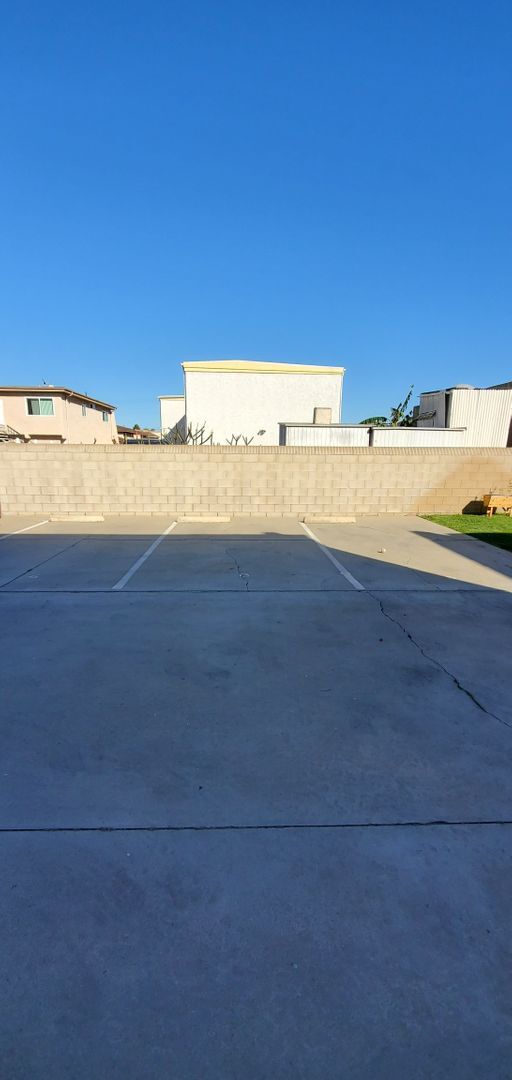 Building Photo - 16902 Hoskins Lane