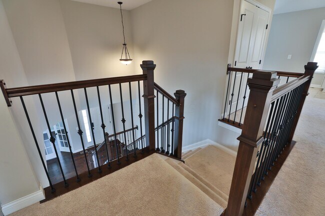 Building Photo - 1412 Leesland Dr