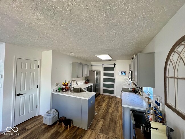 Building Photo - 620 Cembra Dr