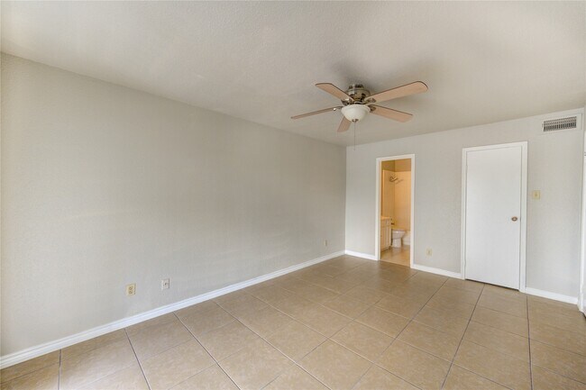 Building Photo - 6500 Sands Point Dr