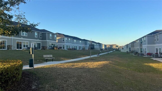 Building Photo - 692 Stoney Pointe Cir