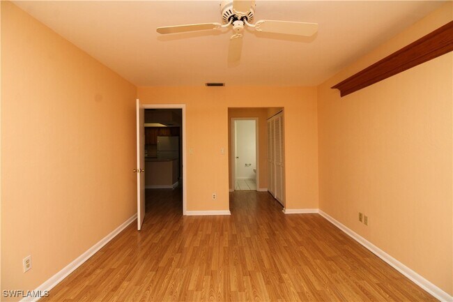 Building Photo - 4300 Gulfstream Dr