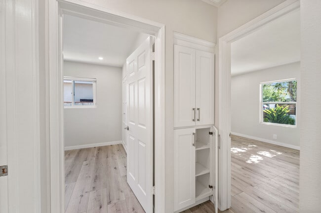 Building Photo - 6535 Ben Ave