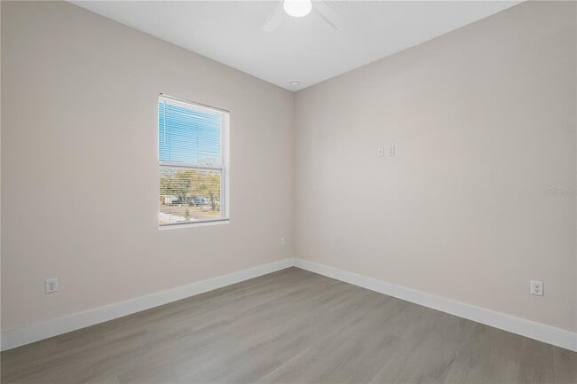 Building Photo - 6976 BELLTREE Ct