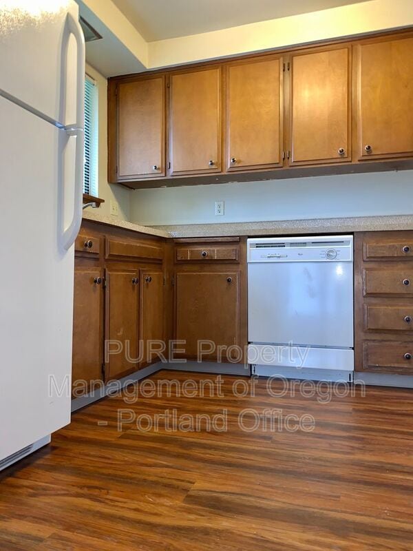 Building Photo - 2143 SW Townsend Ct