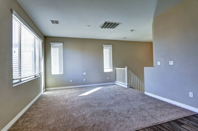 Building Photo - 7226 Regent Pond St