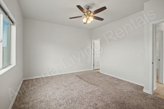 Building Photo - CENTRALLY LOCATED...RV PARKING...LARGE LOT