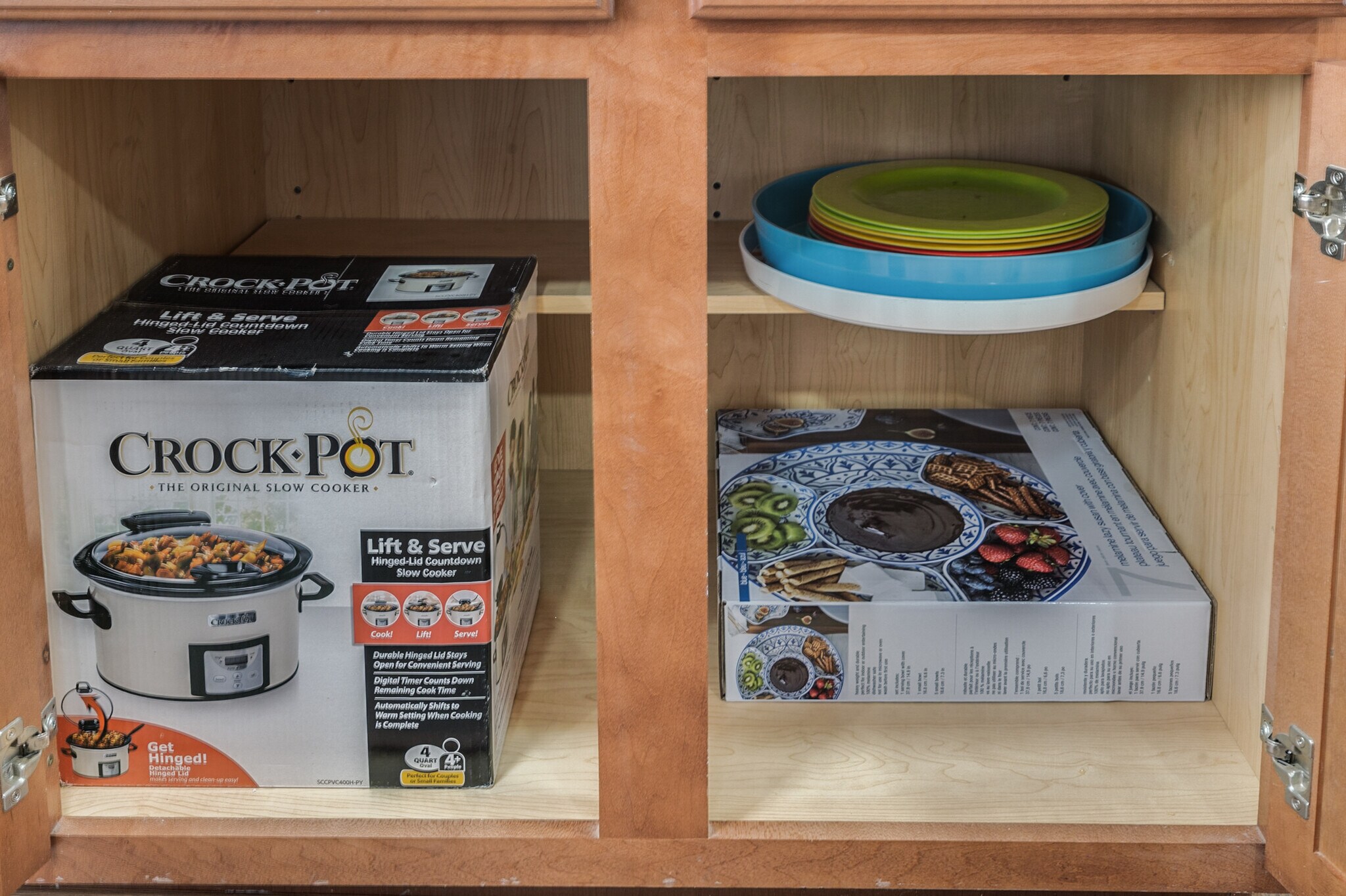 Crockpot & Serving - 9870 E Celeste Dr