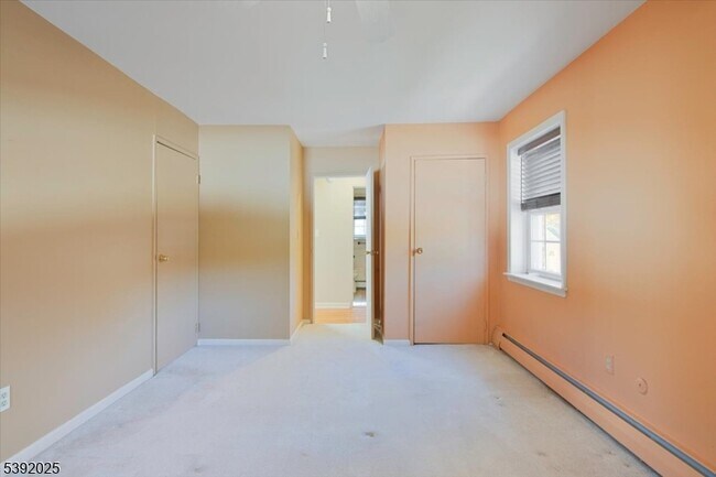 Building Photo - 159 Ridge Rd