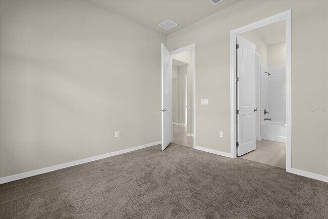 Building Photo - 10411 Pk Ests Ave