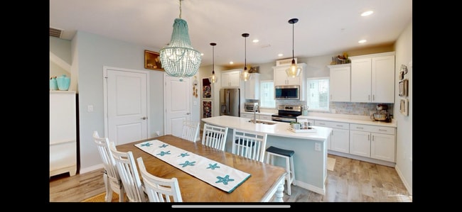 Building Photo - 14628 Salt Meadow Dr
