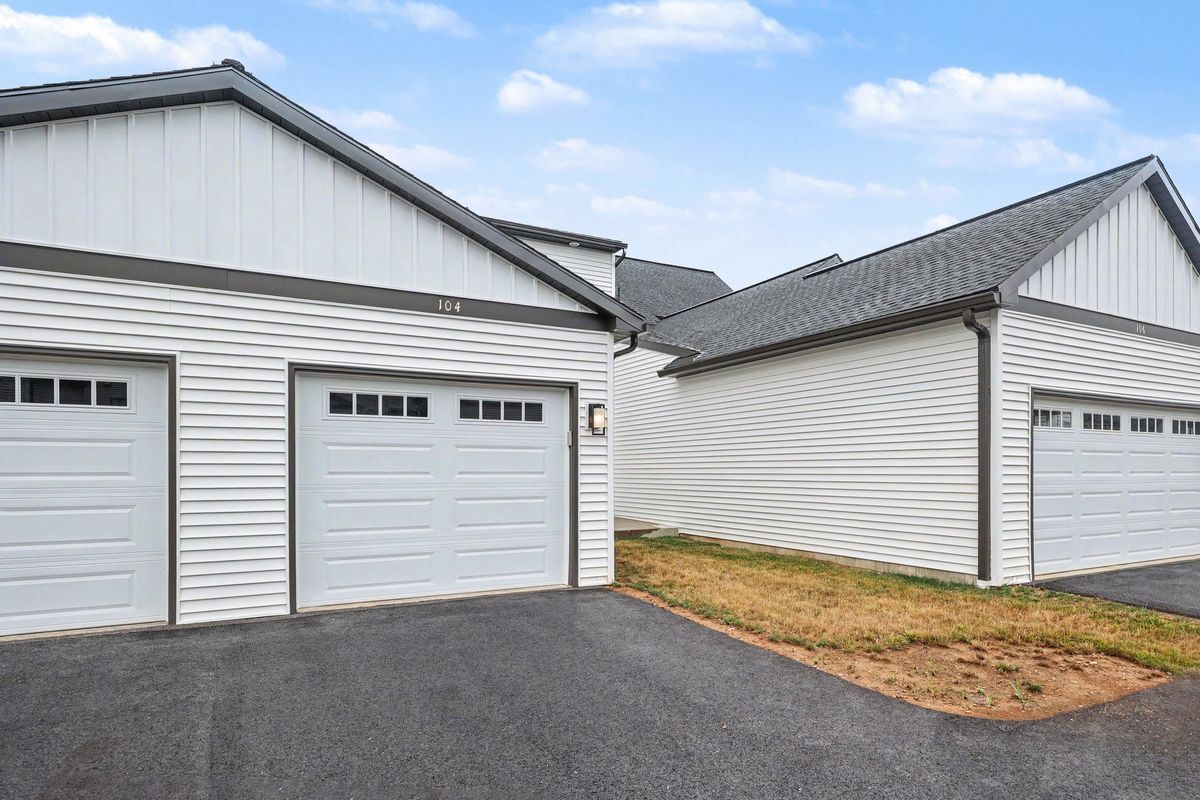 Building Photo - 104 Madison dr