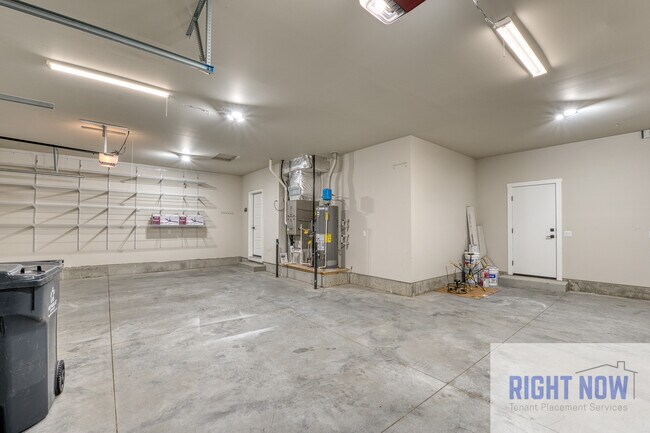 Building Photo - 1497 W Tenzing St