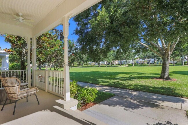 Building Photo - 122 Poinciana Dr