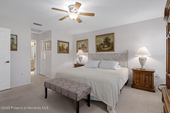 Building Photo - 7167 Crown Oaks Dr