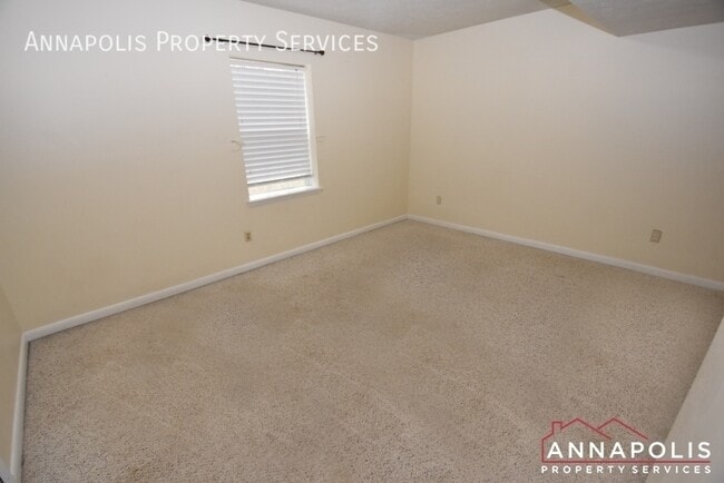 Building Photo - 130 Dennis Rd