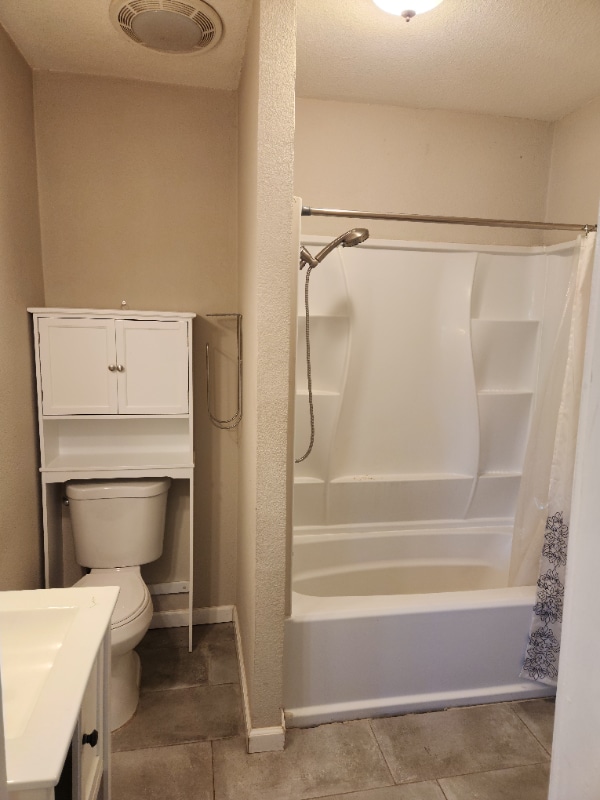 Building Photo - 440 E Arcade St