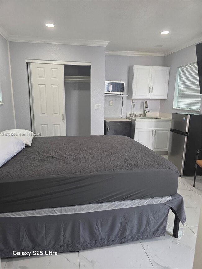 Building Photo - 17101 NW 35th Ave