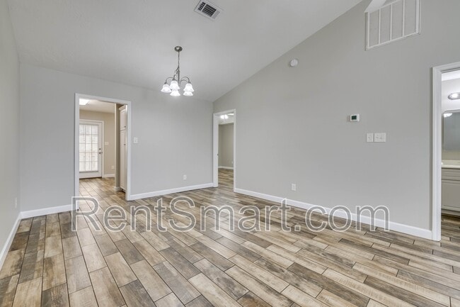 Building Photo - 219 Lynbrook Way