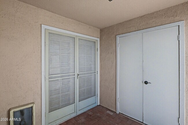 Building Photo - 1920 E Maryland Ave