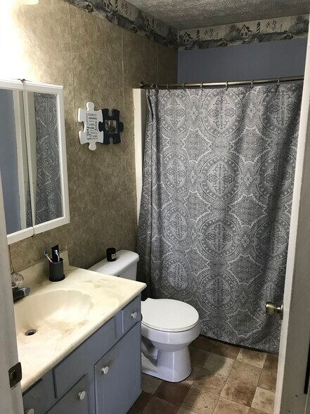 Building Photo - 507 Halia Crest