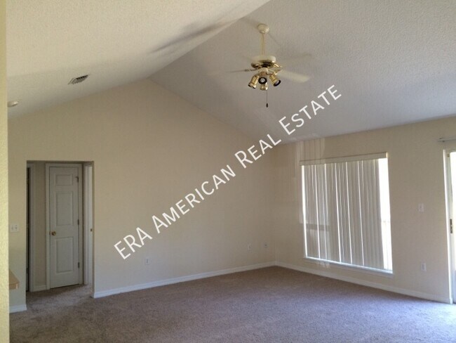 Building Photo - 7474 Manatee St