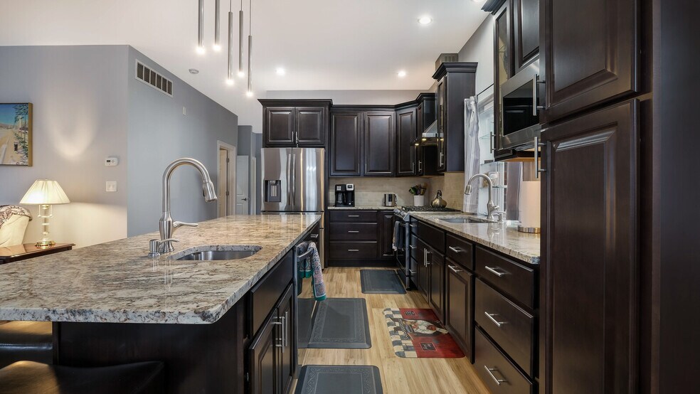 Kitchen - 321 E Jefferson St