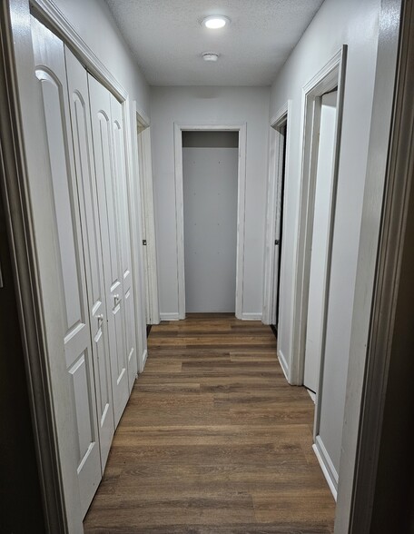 Hallway - 10430 Brawley Ln
