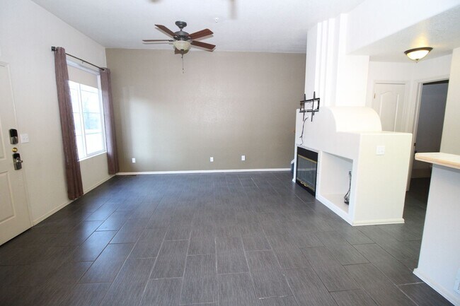 Building Photo - 3348 Apogee View