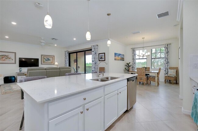 Building Photo - 10063 Crooked Crk Dr