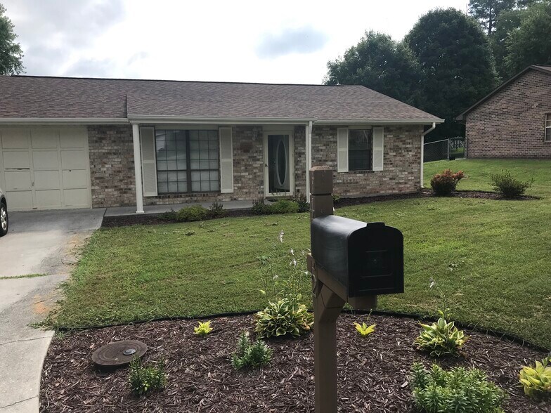 Front View of House - 4912 Angelia Dr