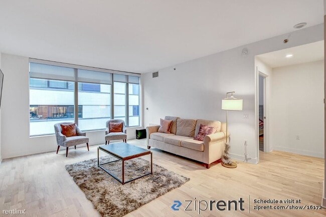 Building Photo - 1 br, 1 bath Condo - 338 Main St, San Fran...