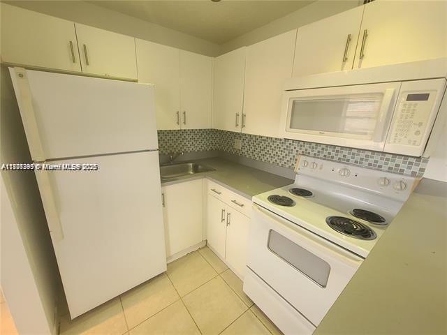 Building Photo - 95 NE 41st St