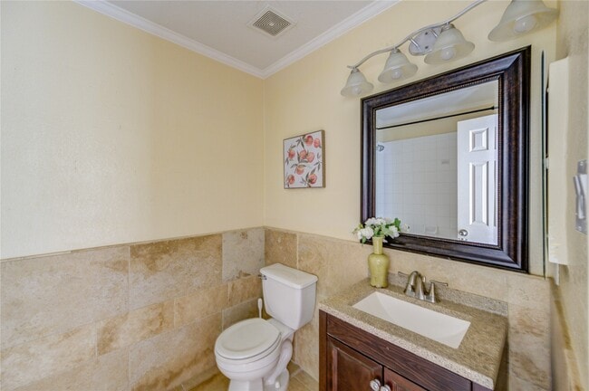 Building Photo - 44 Atascadero Dr