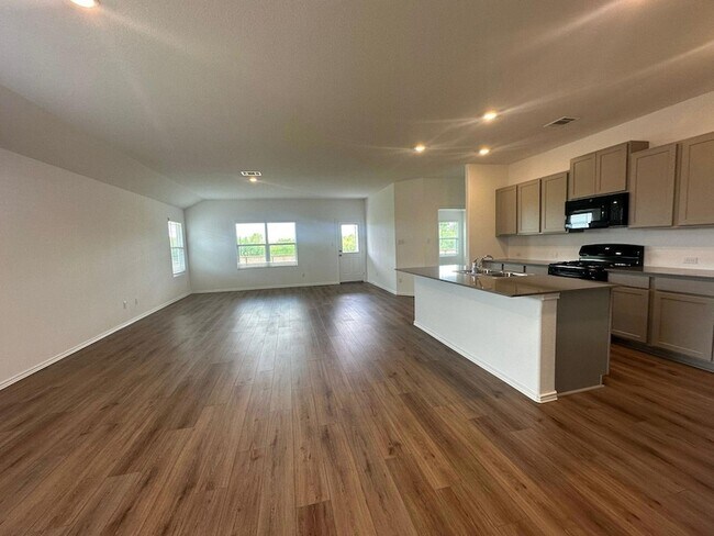 Building Photo - 1544 Marley