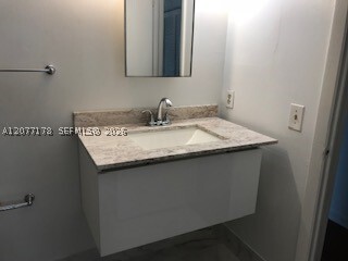 Building Photo - 798 Crandon Blvd