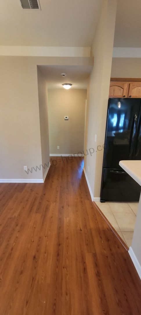 Building Photo - Sun Pointe Village Condo