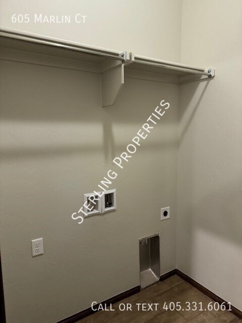 Building Photo - 605 Marlin Ct