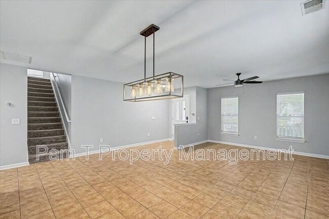 Building Photo - 4 Bainbridge Way