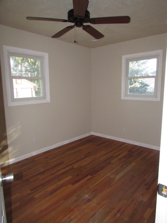 Building Photo - 3 BEDROOM | 2 BATH | DOUBLE CAR GARAGE | W...