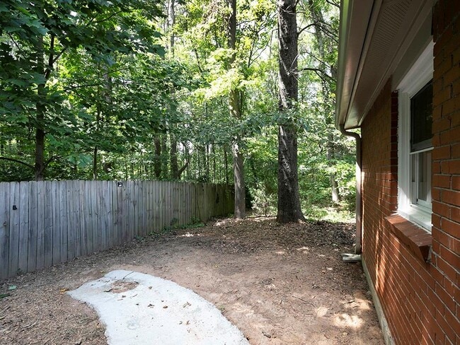 Building Photo - 4340 Hanfred Ln