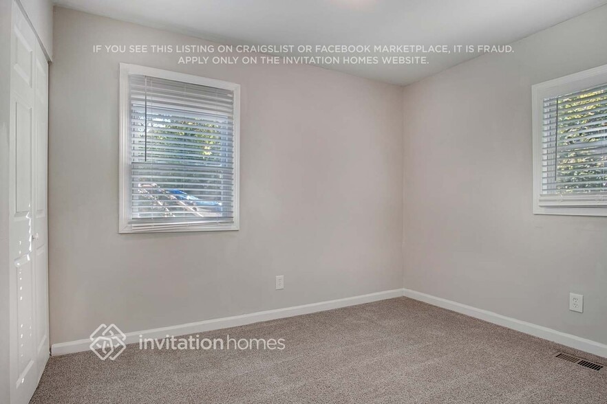 Building Photo - 3590 Collier Dr NW