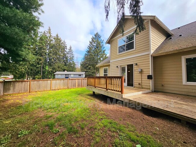 Building Photo - 5206 Del Tormey Pl SE