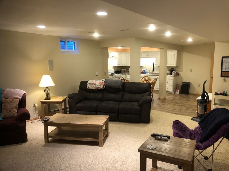 Living room - 4012 Buckeye Way